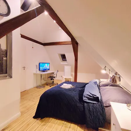 Homestay Bedroom With Free Parking Borsdorf